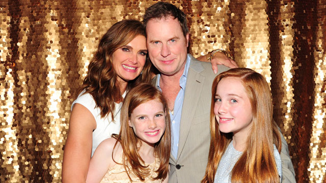 Brooke Shields, and husband Chris Henchy, with daughters Grier and Rowan