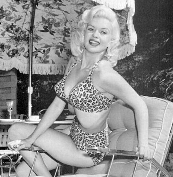 Jayne Mansfield was anothr sex symbol of the 50s that everyone loved to emulate