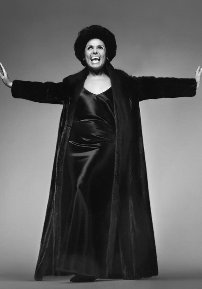 Lena Horne as the the spokesperson for the 1969 American Legend Blackglama Campaign